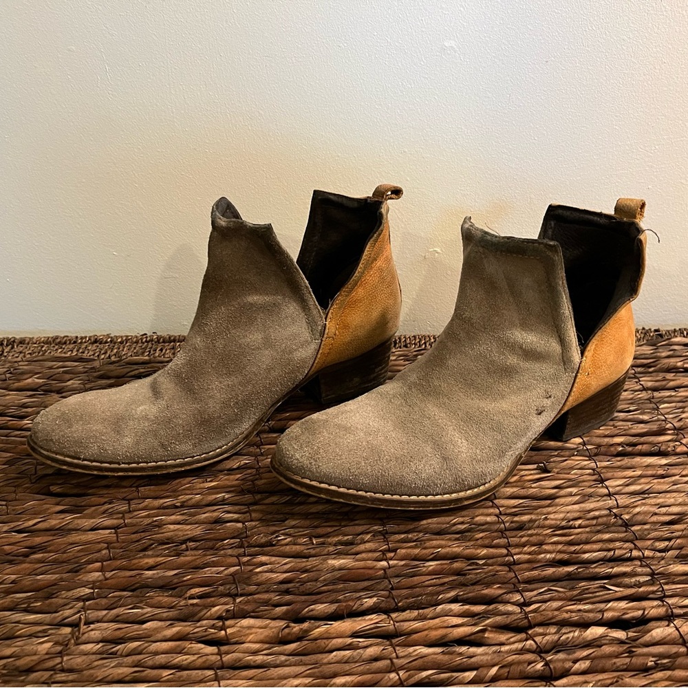 Diba True “Stop By” Women Suede Leather Booties